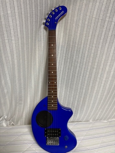 [動作確認済•美品 ZO-3  ミニエレキギター ]