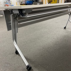 【ドリーム池田店】◎ジモティー割対象品◎会議用折りたたみテーブル41878の画像