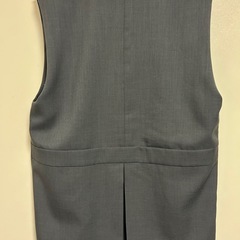 JEANASIS ジーナシス　ノースリーブベストの画像