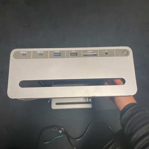 Anker  675 ドッキングステーション