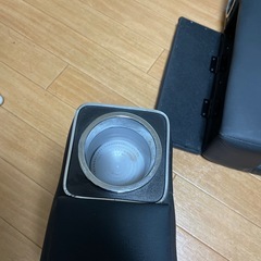 ハイエース肘掛け　2個セットの画像
