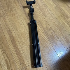 決まりました！スマホ用三脚 美品 高さ約150cmの画像