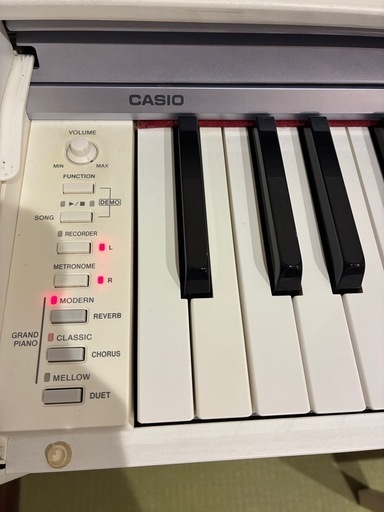 電子ピアノ　CASIO PX-735 