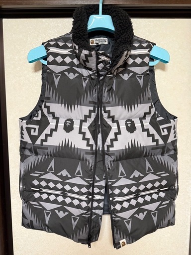 A BATHING APE ダウンベスト Mサイズ