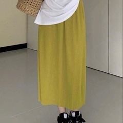 プリーツスカートの画像