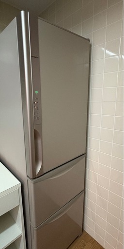 明日まで！引取限定【中古美品】HITACHI 315L冷蔵庫 ステンレスシルバー  / 3ドア /右開きドア 