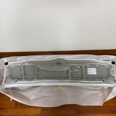 ハイエース純正ボンネットの画像