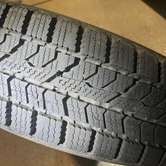 冬用タイヤ145/80R13の画像