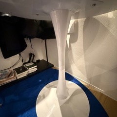 テーブル+チェアの画像