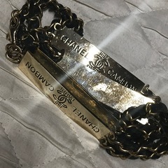 レア正規品 ヴィンテージ シャネル ルーカンボン&グリポアチャーム レザーチェーンベルト金/黒の画像