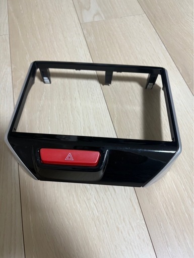 N-BOX JF1 8インチナビパネル （ハザードスイッチ付き） 品番 8P3HN