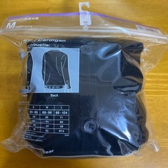 新品未使用　ファミマのカーディガンの画像