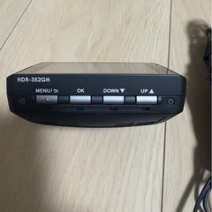 HDR-352GH ドライブレコーダー 本体と配線の画像