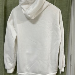 ボタン パーカー カラフル フード紐カラフル ブラック ホワイト グレー トップス プルオーバー ボリュームパーカー ボリューム の画像