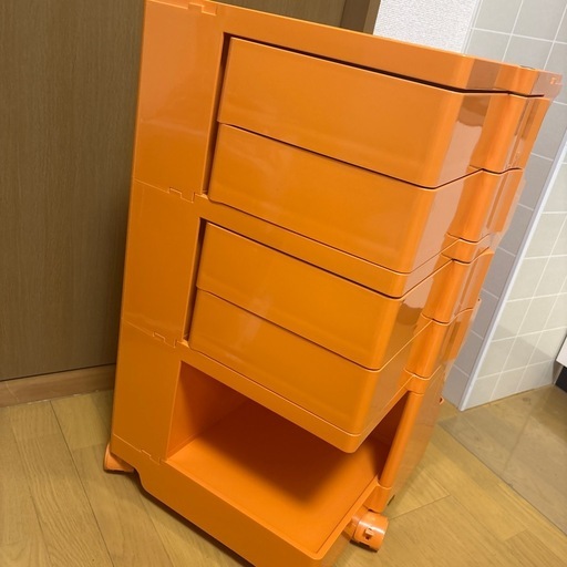 美品 ボビーワゴン  3段 4トレイ オレンジ