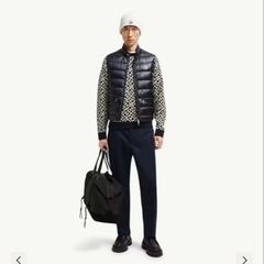 モンクレールmonclerダウンベスト極美品　本物鑑定済　の画像