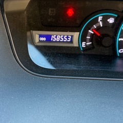 シルバーのノアの画像