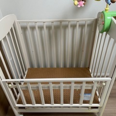 ベビーベッド　60×90㎝　カトージ　の画像