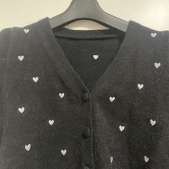 Fitmoreのハート刺繍カーディガンです☺️の画像