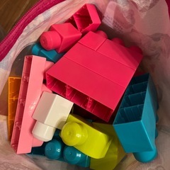 知育玩具にブロック遊びにいかがでしょうの画像