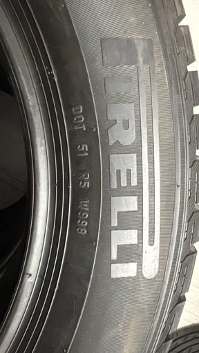 ピレリ ICE ASIMMETRICO 225/60R18 スタッドレス4本セット