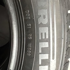 ピレリ ICE ASIMMETRICO 225/60R18 スタッドレス4本セットの画像
