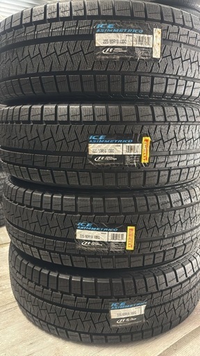 ピレリ ICE ASIMMETRICO 225/60R18 スタッドレス4本セット