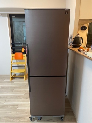 シャープ冷蔵庫 (Yuk) 谷町九丁目のキッチン家電《冷蔵庫》の中古