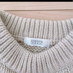LOWRYS FARM アイボリー ケーブルニットセーター　Mの画像