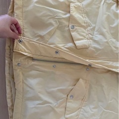 新品未使用タグ付黄色　ダウンジャケットの画像