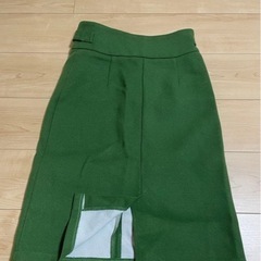 膝下丈タイトスカートグリーンの画像