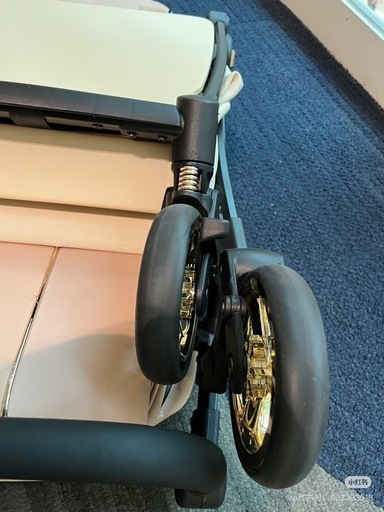 ベビーカー