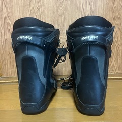 スノーボードブーツの画像