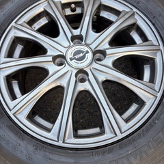 15インチスタッドレスタイヤの画像