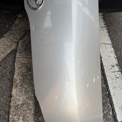 ハイエース　ボンネットの画像