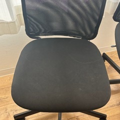 【限定無料】IKEAのTOBERGET（トーベルゲット）回転チェア、ヴィースレ ブラック  1脚 の画像