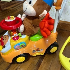 アンパンマン乗り物　美品　転倒防止付きの画像