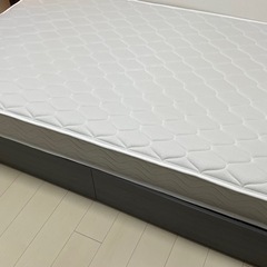 ベッドフレーム＋マットレス セミダブルの画像