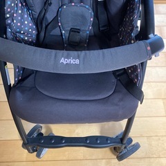 アップリカ　ベビーカーA型の画像