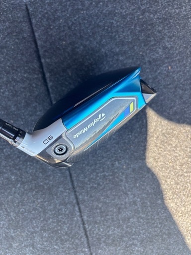 TaylorMade SIM2 MAXドライバー