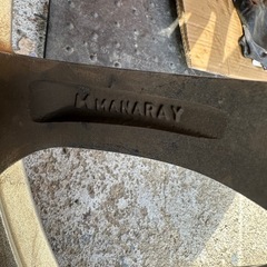 スタッドレスタイヤホイール付きの画像