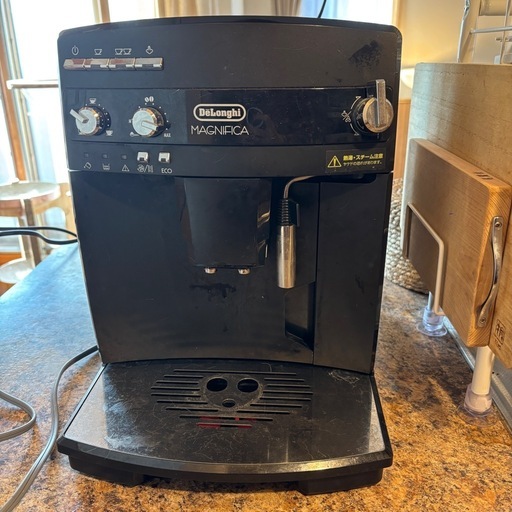 デロンギ(DeLonghi)全自動コーヒーメーカー ミルク泡立て手動 ブラック マグニフィカ ESAM03110B