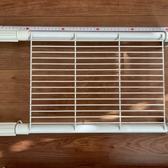 【突っ張り棚】　幅約50-74センチ、奥行約25センチの画像