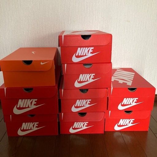 NIKE スニーカー 箱セット サイズ多様 空箱 (mikity) 東富山の靴