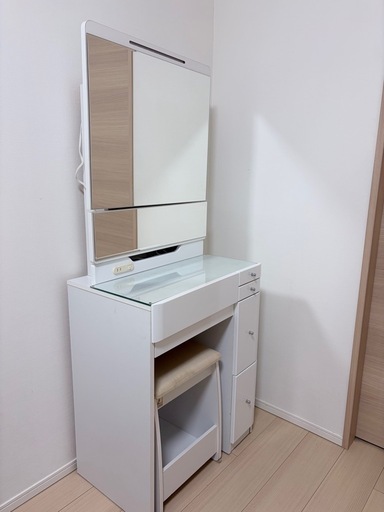 LEDライト付きドレッサー・スツールセット (さく) 津田沼のドレッサー