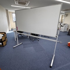 ★早い者勝ち！ホワイトボード　美品の画像