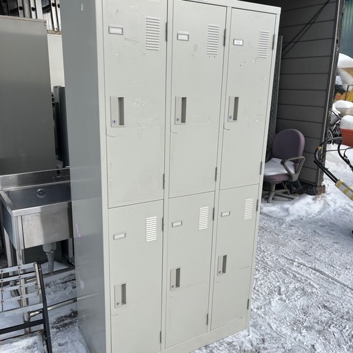 ☆現状品☆6人用ロッカー　傷等あり