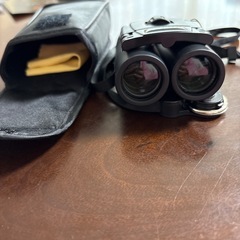 双眼鏡の画像