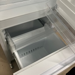 【配送無料】ヤマダ電機 ノンフロン冷凍冷蔵庫 YRZ-F15J 5285の画像