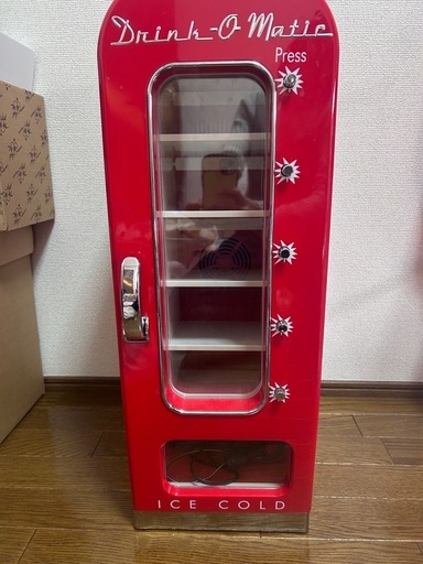 自販機冷蔵庫 (トリカ) 三好ヶ丘のキッチン家電《冷蔵庫》の中古